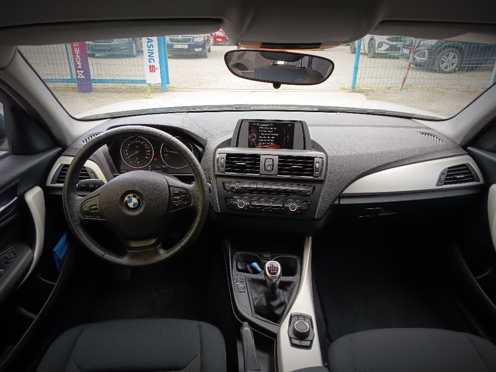 2015 BMW 1-SERIES - 18