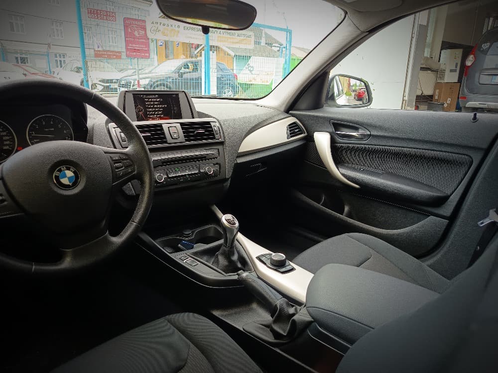2015 BMW 1-SERIES - 20