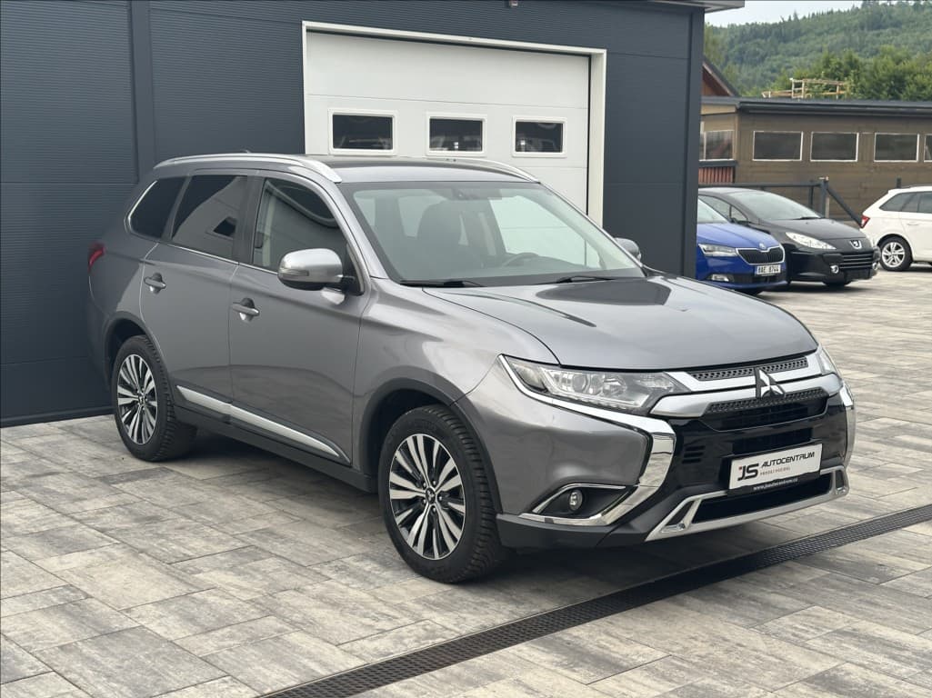 2019 Mitsubishi OUTLANDER - 5