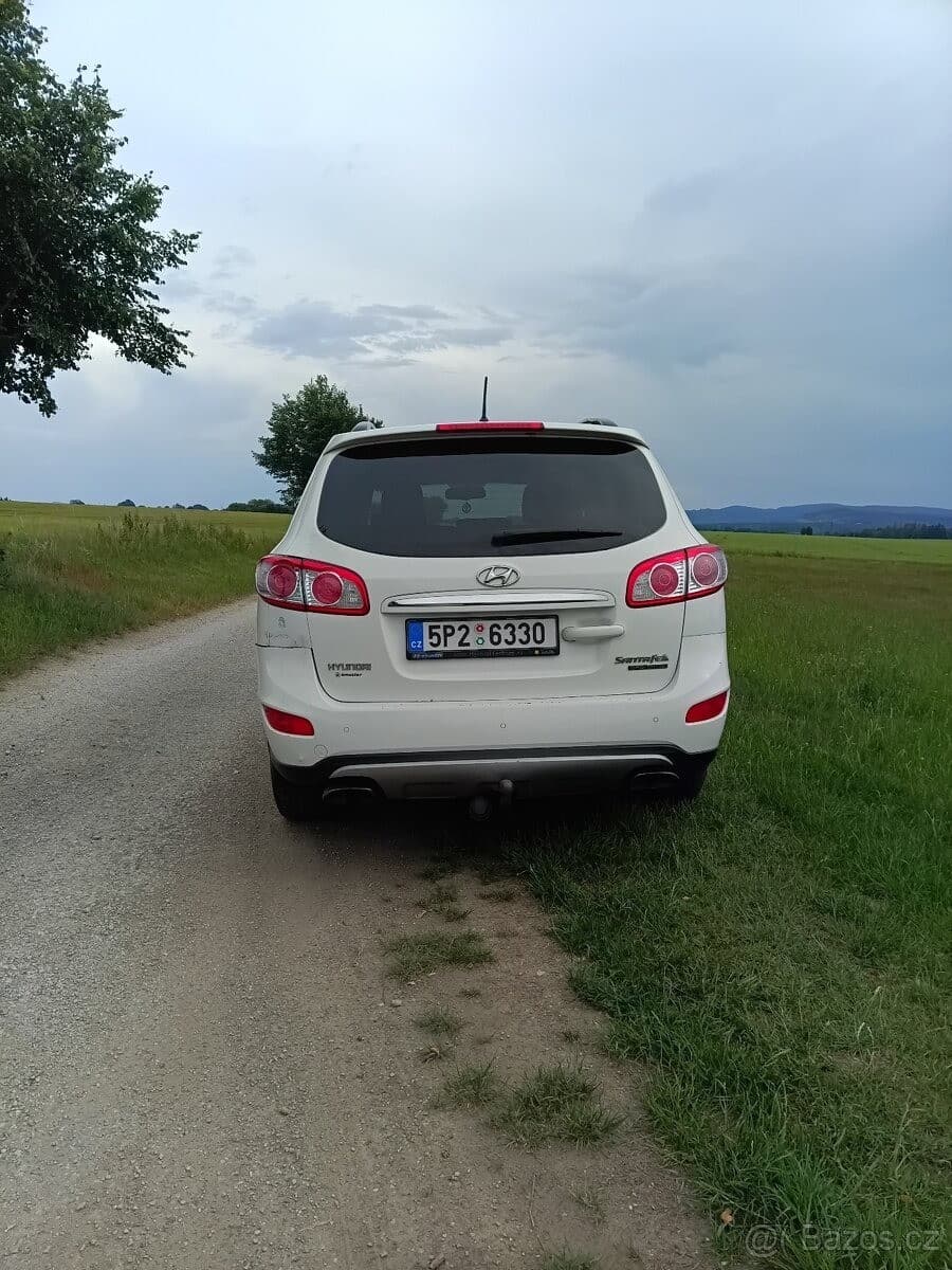 Hyundai SANTA FE - 4