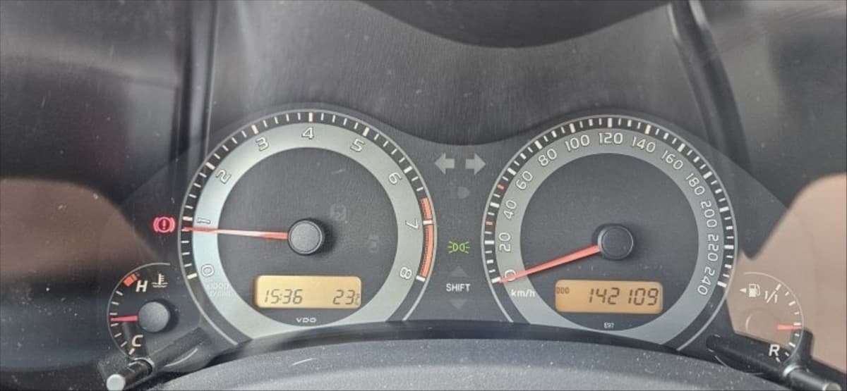 2012 Toyota AURIS - 8