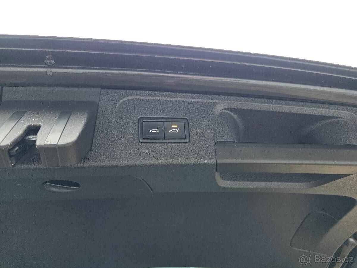 2020 Volkswagen PASSAT - 18