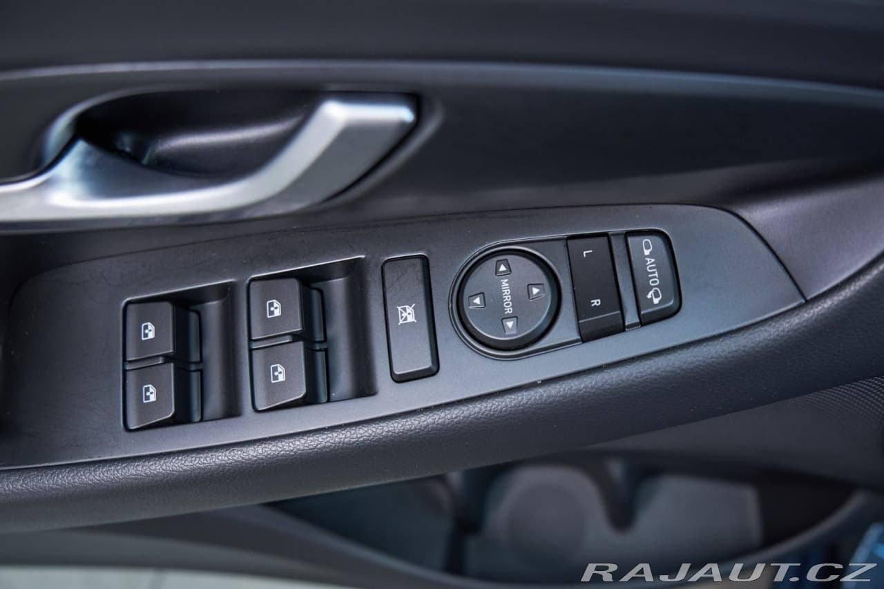 2023 Hyundai i30 - 13
