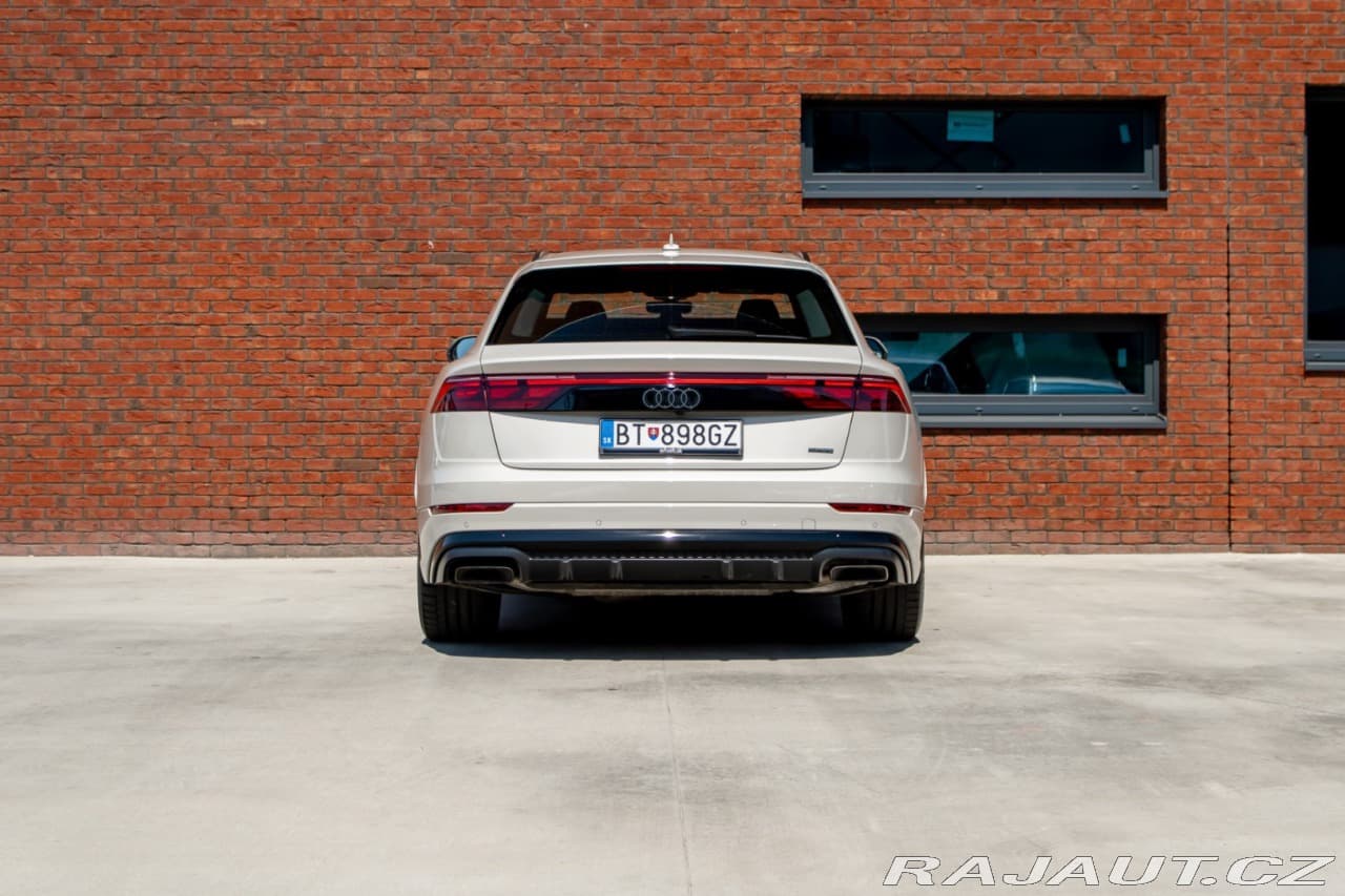 2025 Audi Q8 - 10