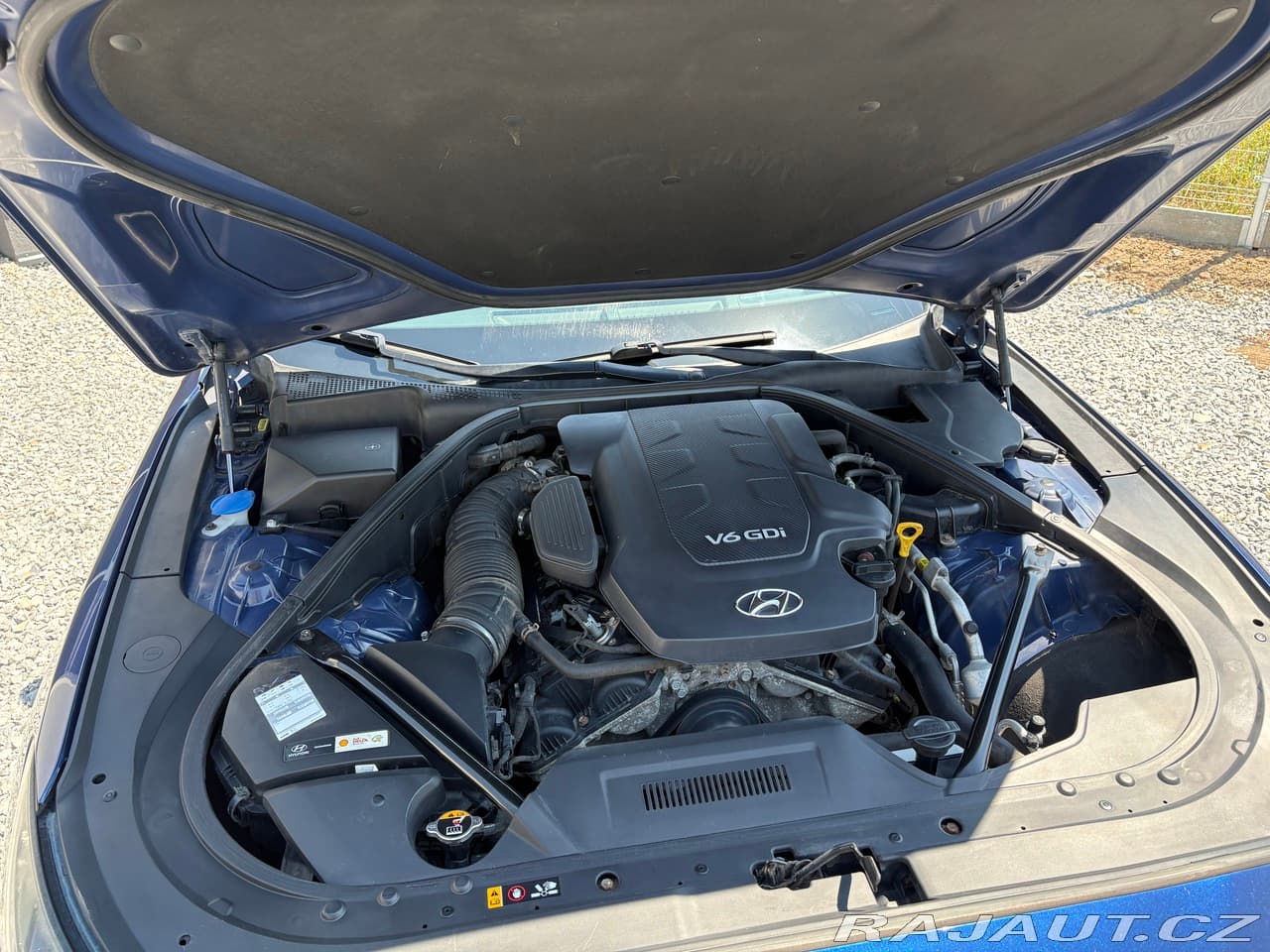 2017 Hyundai GENESIS - 15
