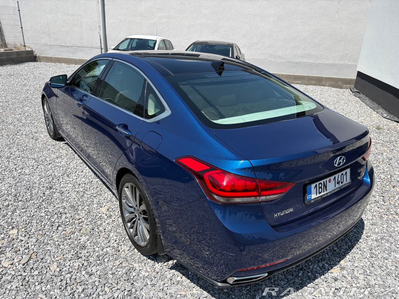 2017 Hyundai GENESIS - 8