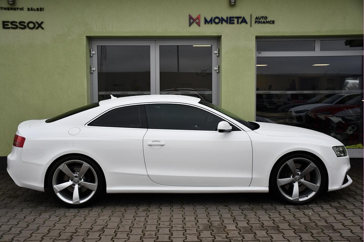 2010 Audi RS5 - 13