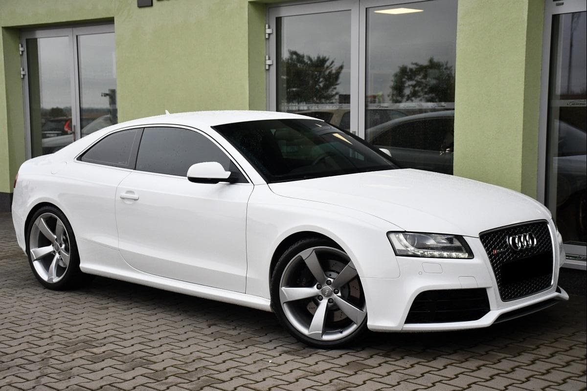 2010 Audi RS5 - 3