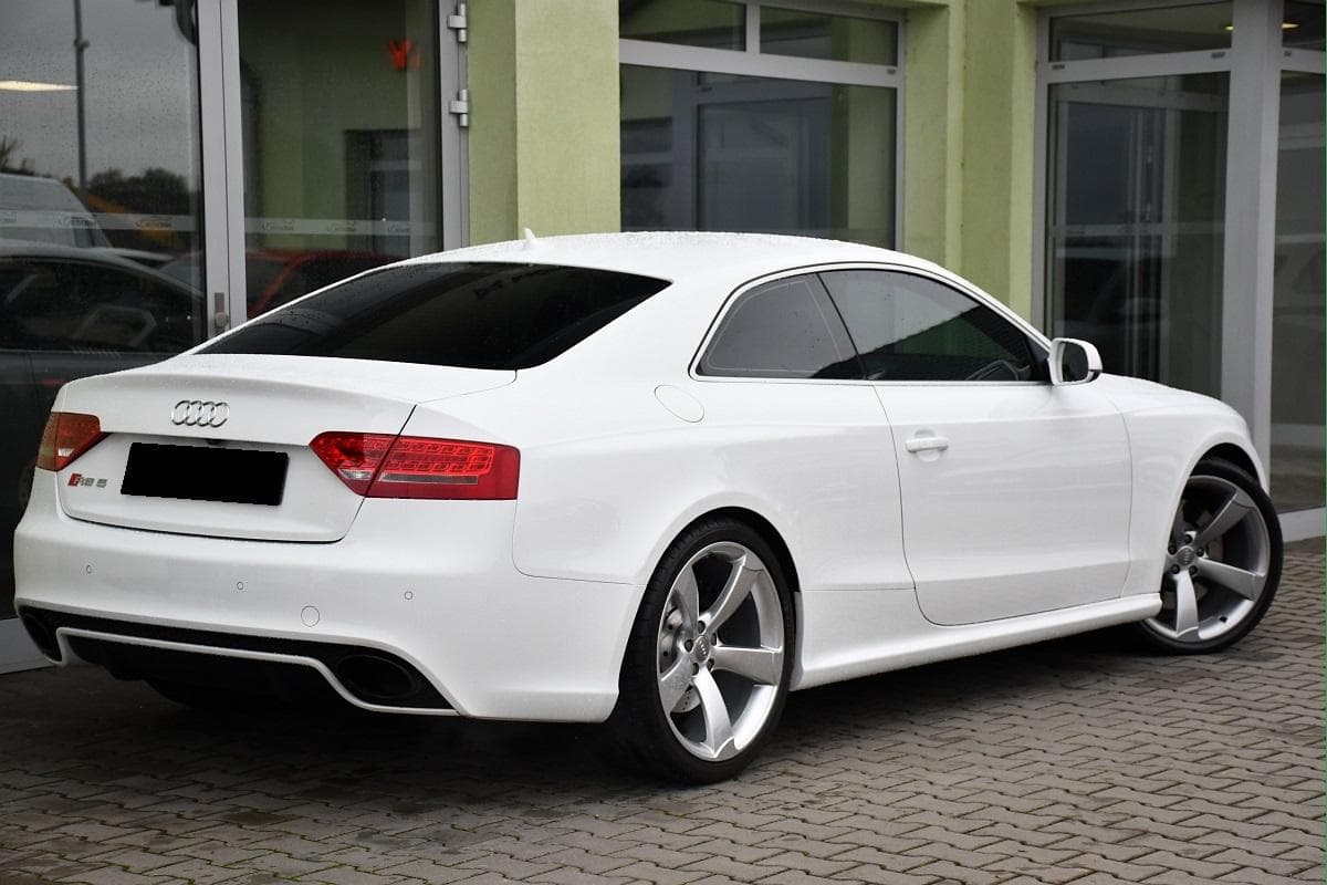 2010 Audi RS5 - 5