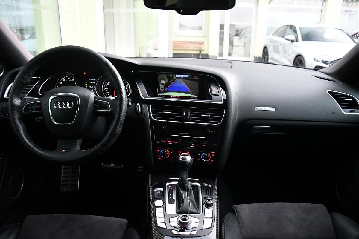 2010 Audi RS5 - 6