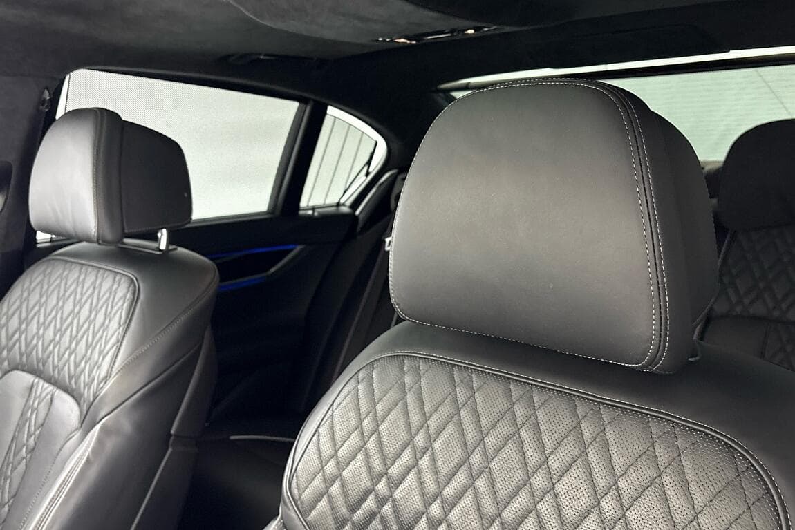 2018 BMW 7-SERIES - 8