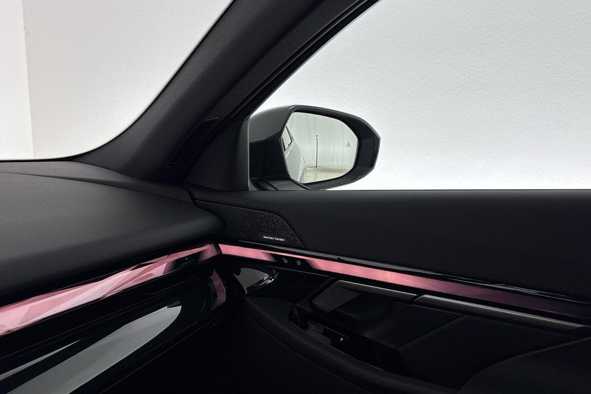 2026 BMW 5-SERIES - 17