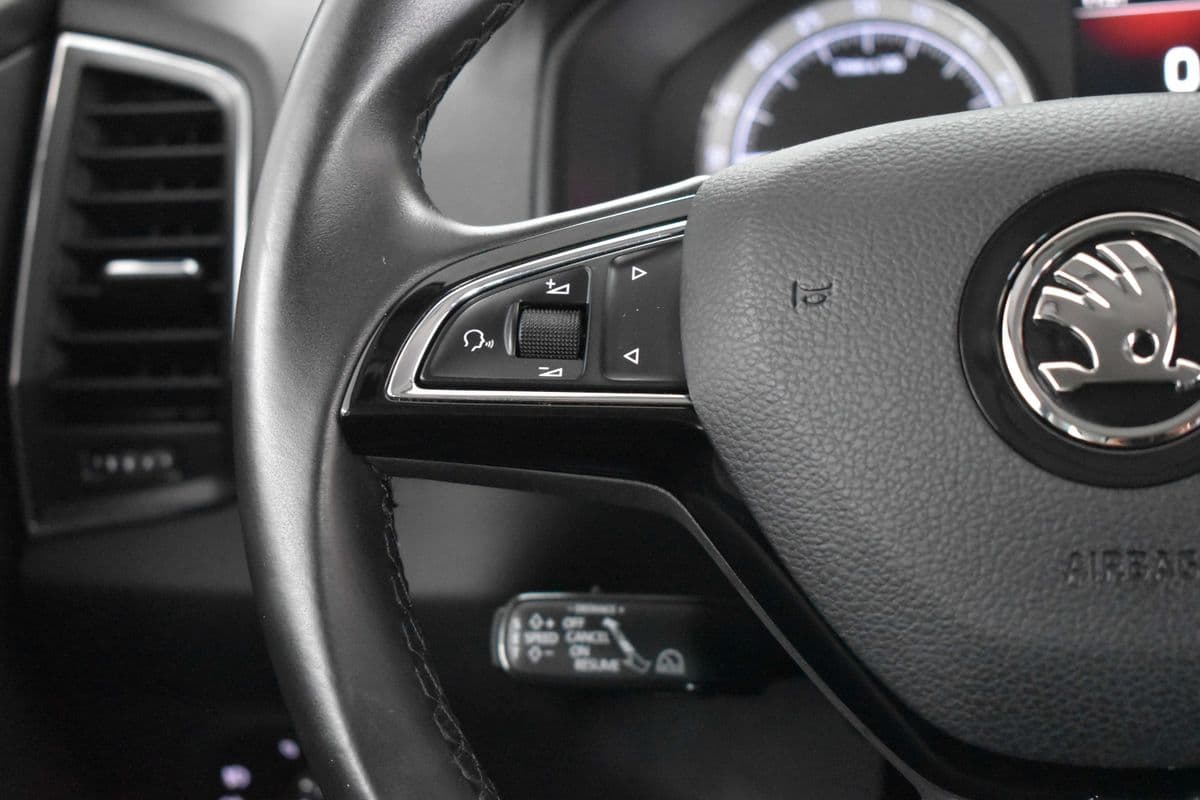 2028 Škoda KAROQ - 17
