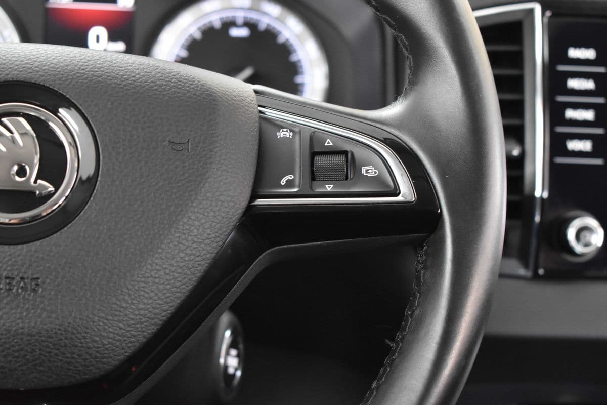 2028 Škoda KAROQ - 18