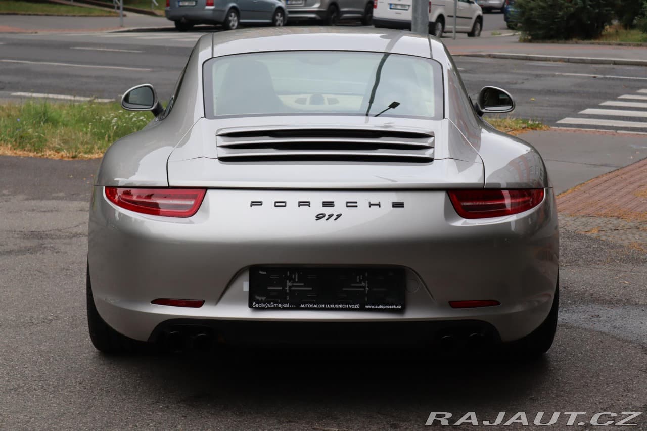 2012 Porsche 911 - 12