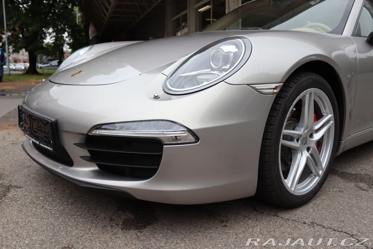 2012 Porsche 911 - 5