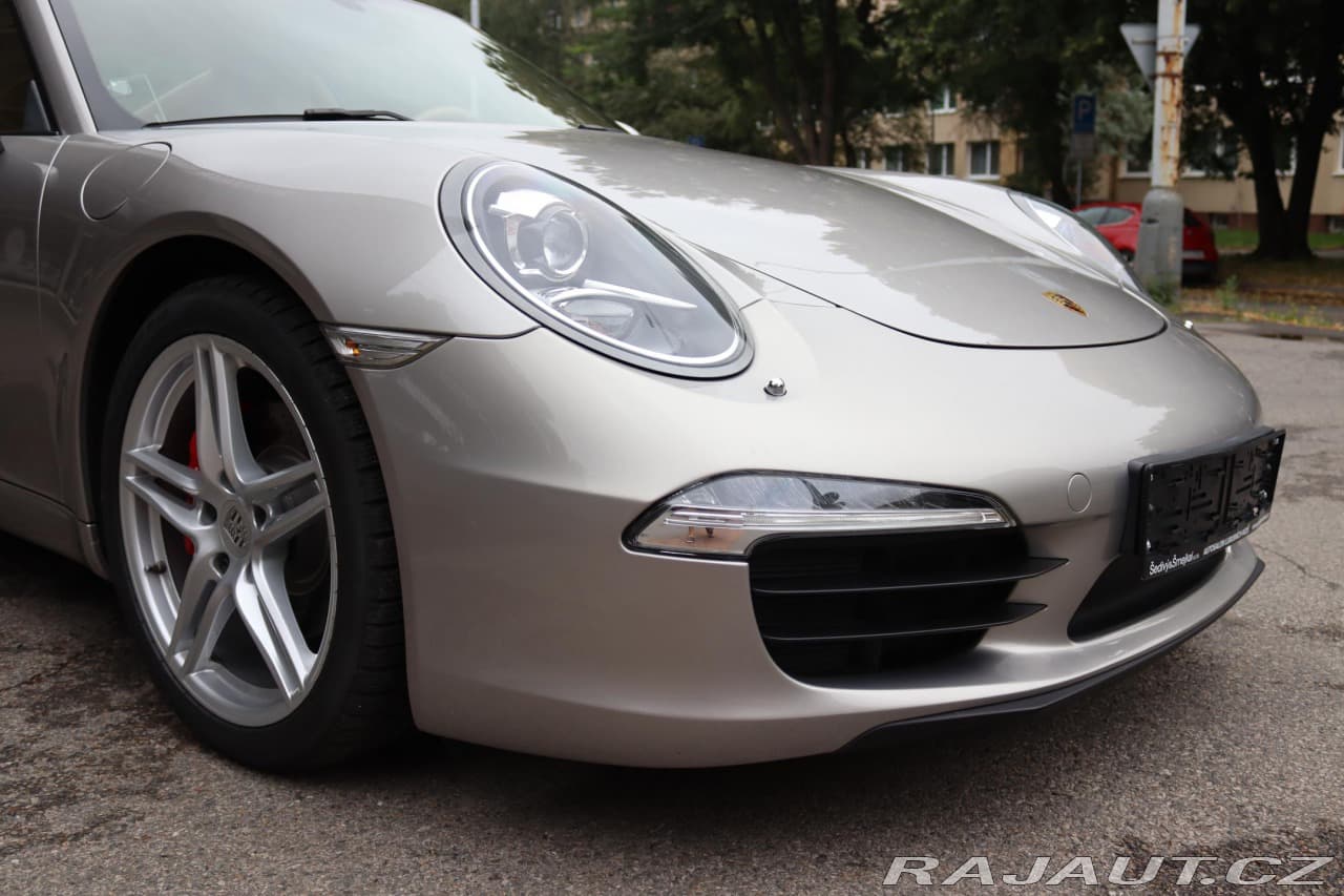 2012 Porsche 911 - 6