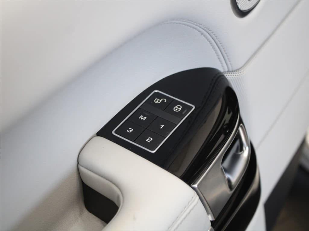 2014 Land Rover RANGE ROVER - 18