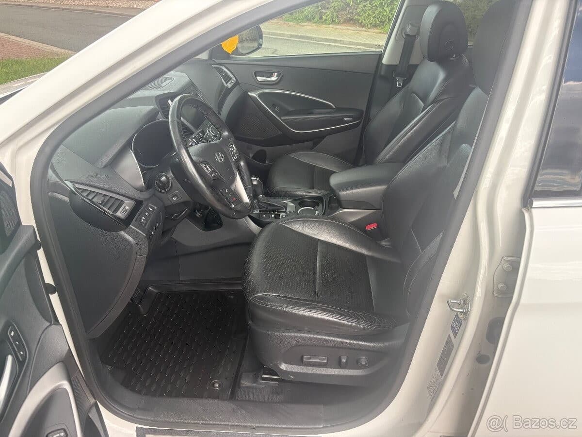 2014 Hyundai SANTA FE - 4