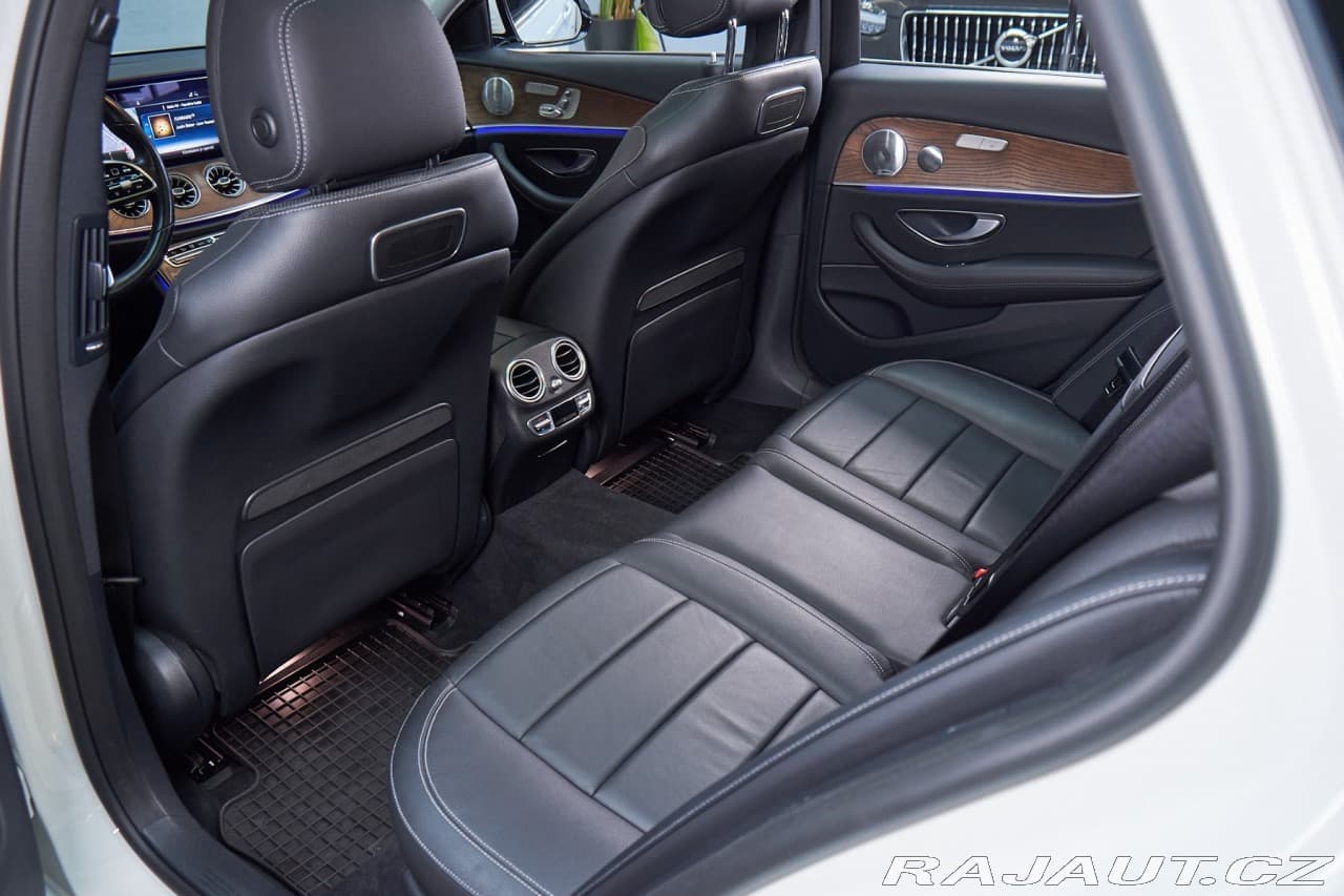 2019 Mercedes-Benz E-CLASS - 16