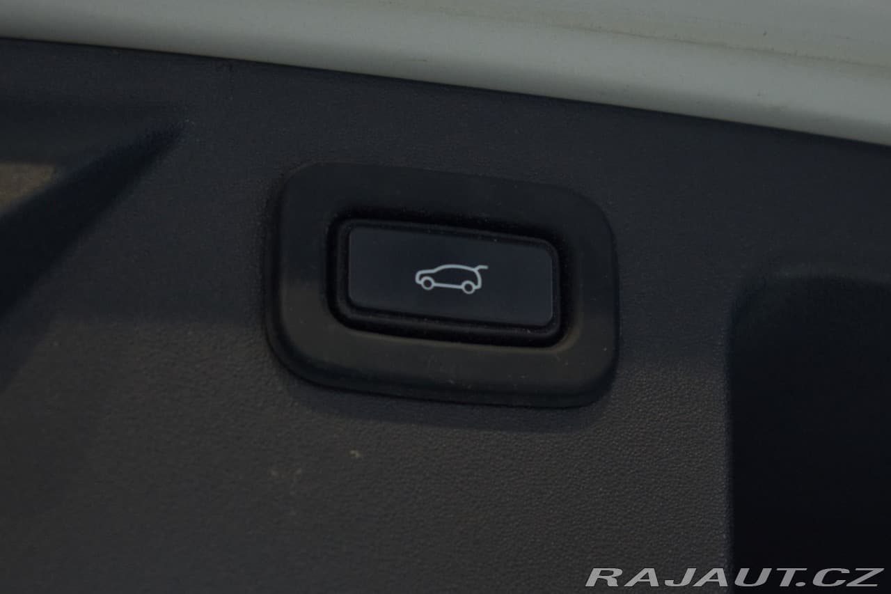 2021 Land Rover DISCOVERY - 10
