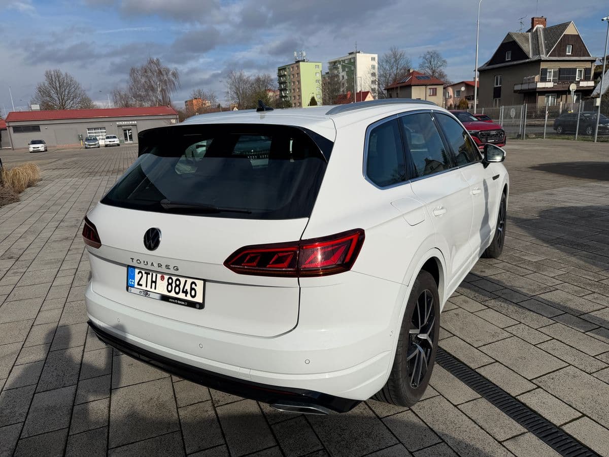 2023 Volkswagen TOUAREG - 2