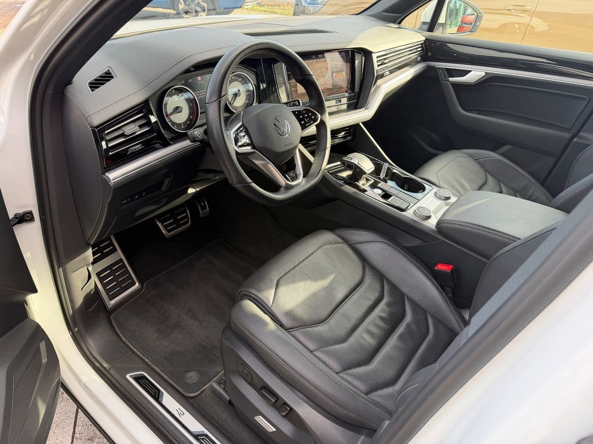 2023 Volkswagen TOUAREG - 5