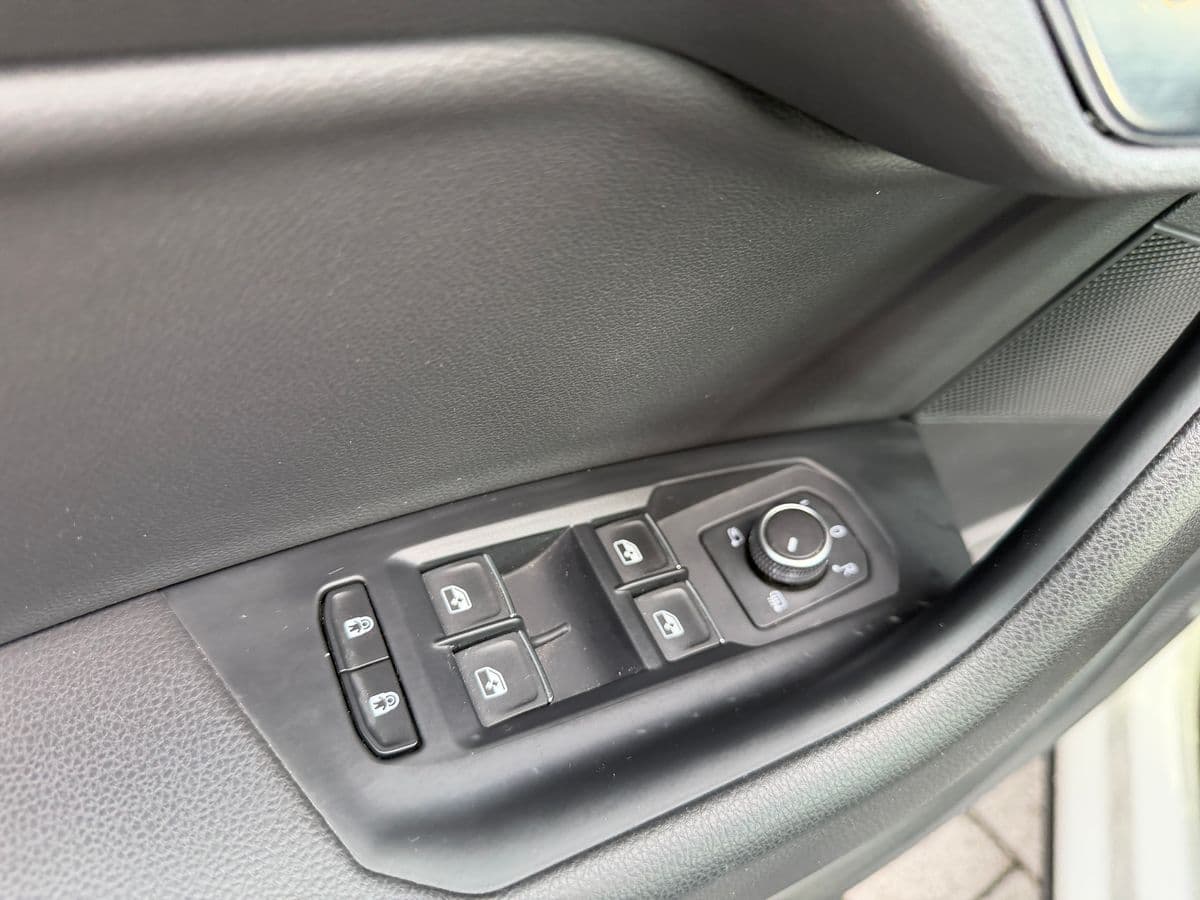 2023 Volkswagen TOUAREG - 7