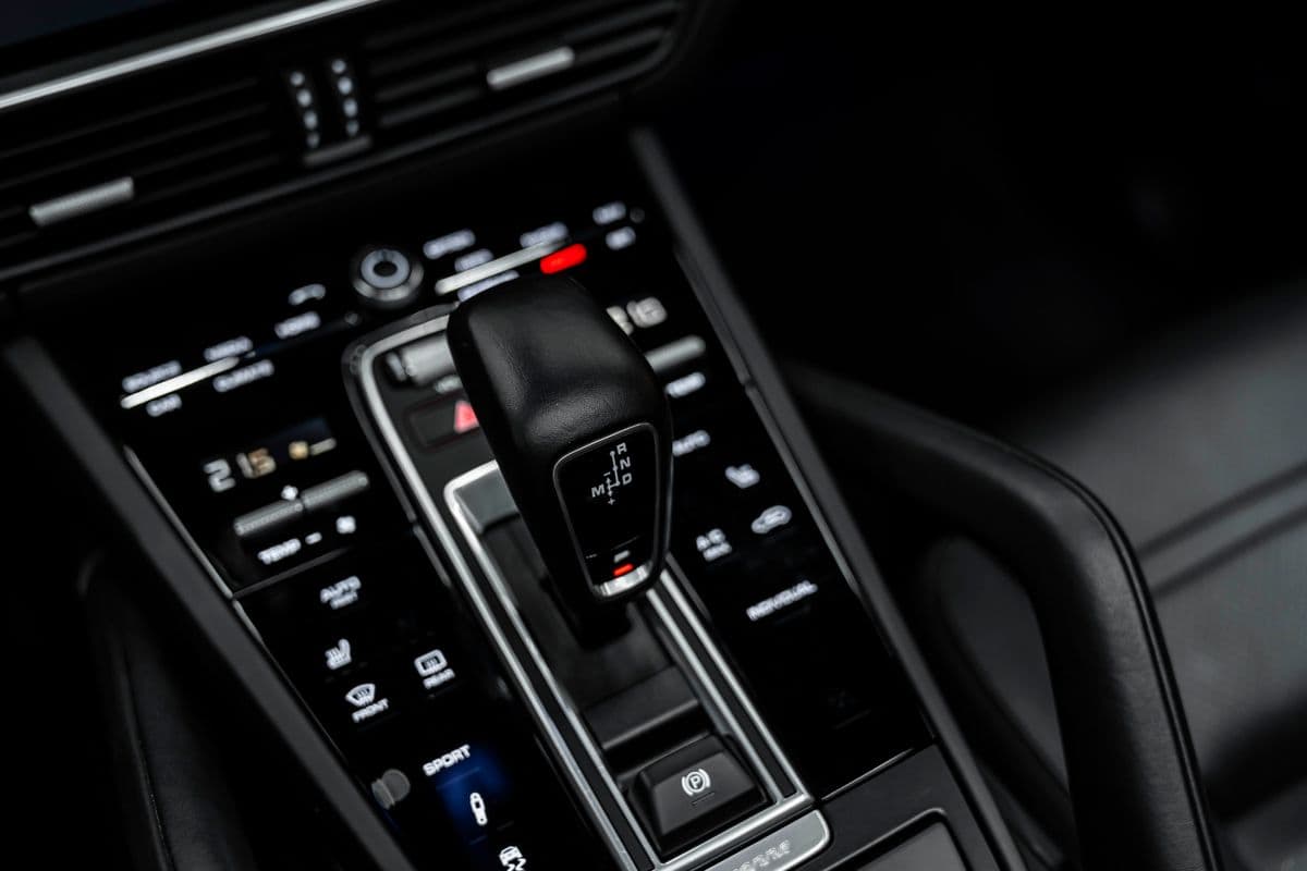 2019 Porsche CAYENNE - 11