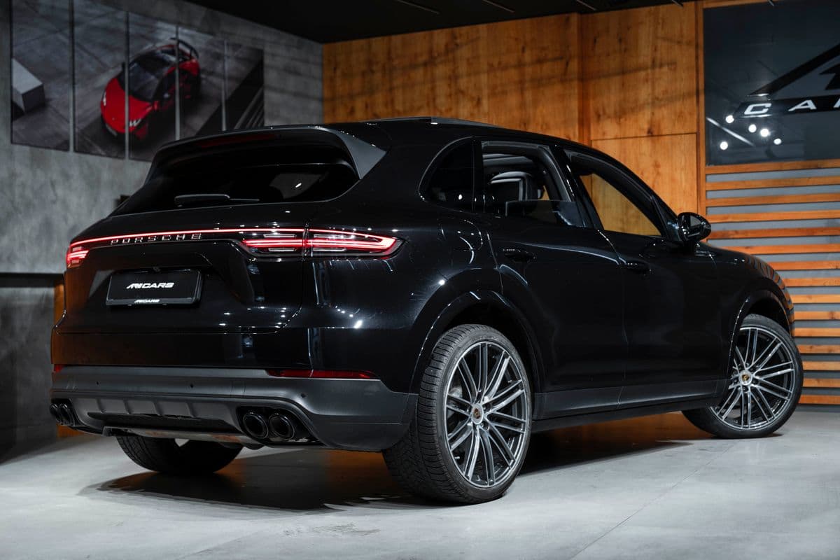 2019 Porsche CAYENNE - 20