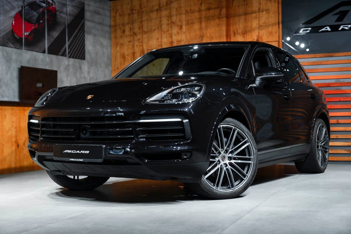 2019 Porsche CAYENNE - 3