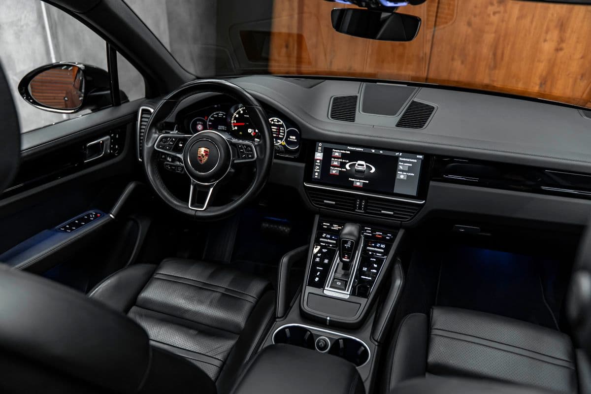 2019 Porsche CAYENNE - 6