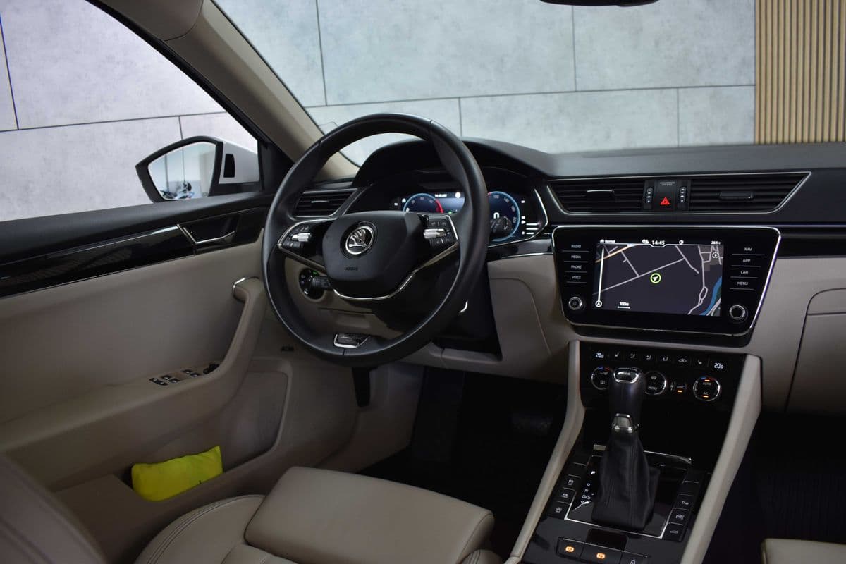 2022 Škoda SUPERB - 10