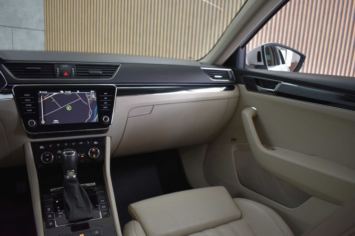 2022 Škoda SUPERB - 11