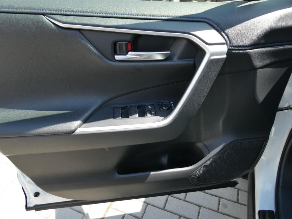 2021 Toyota RAV4 - 14