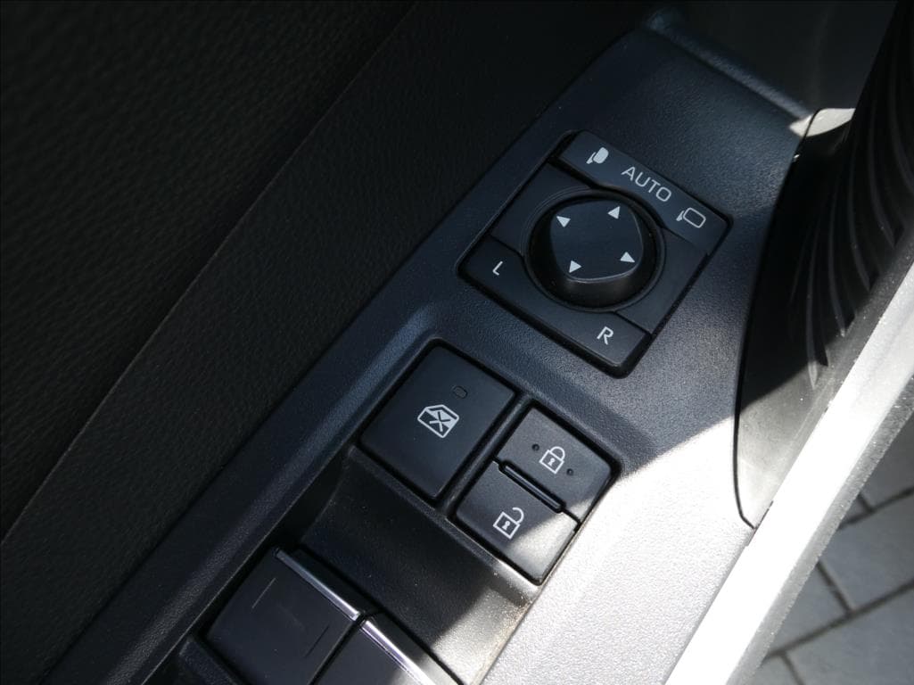 2021 Toyota RAV4 - 15