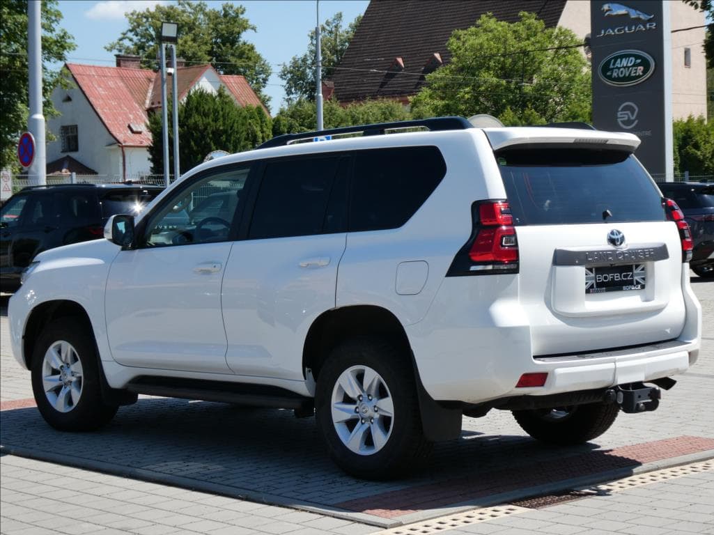 2022 Toyota LAND CRUISER - 9