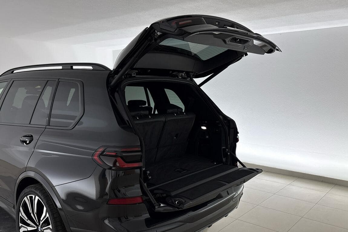2024 BMW X7 - 11