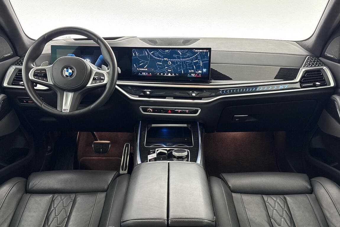 2024 BMW X7 - 18