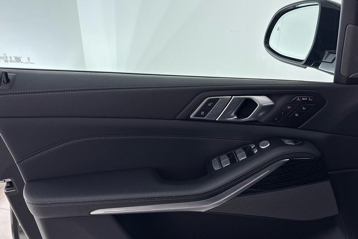 2024 BMW X7 - 20