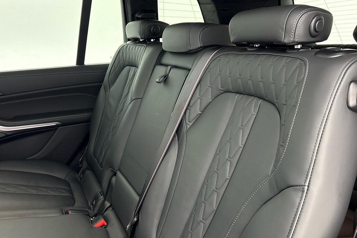 2024 BMW X7 - 9
