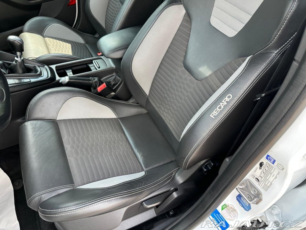 2017 Ford FOCUS - 10