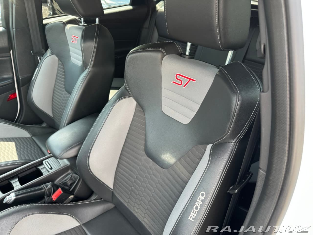 2017 Ford FOCUS - 11