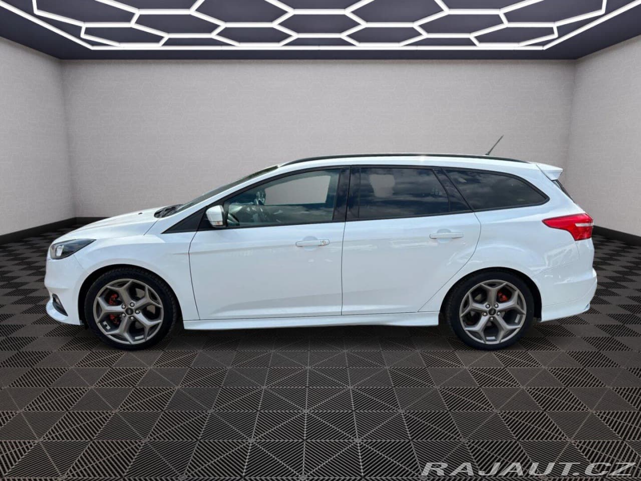 2017 Ford FOCUS - 4