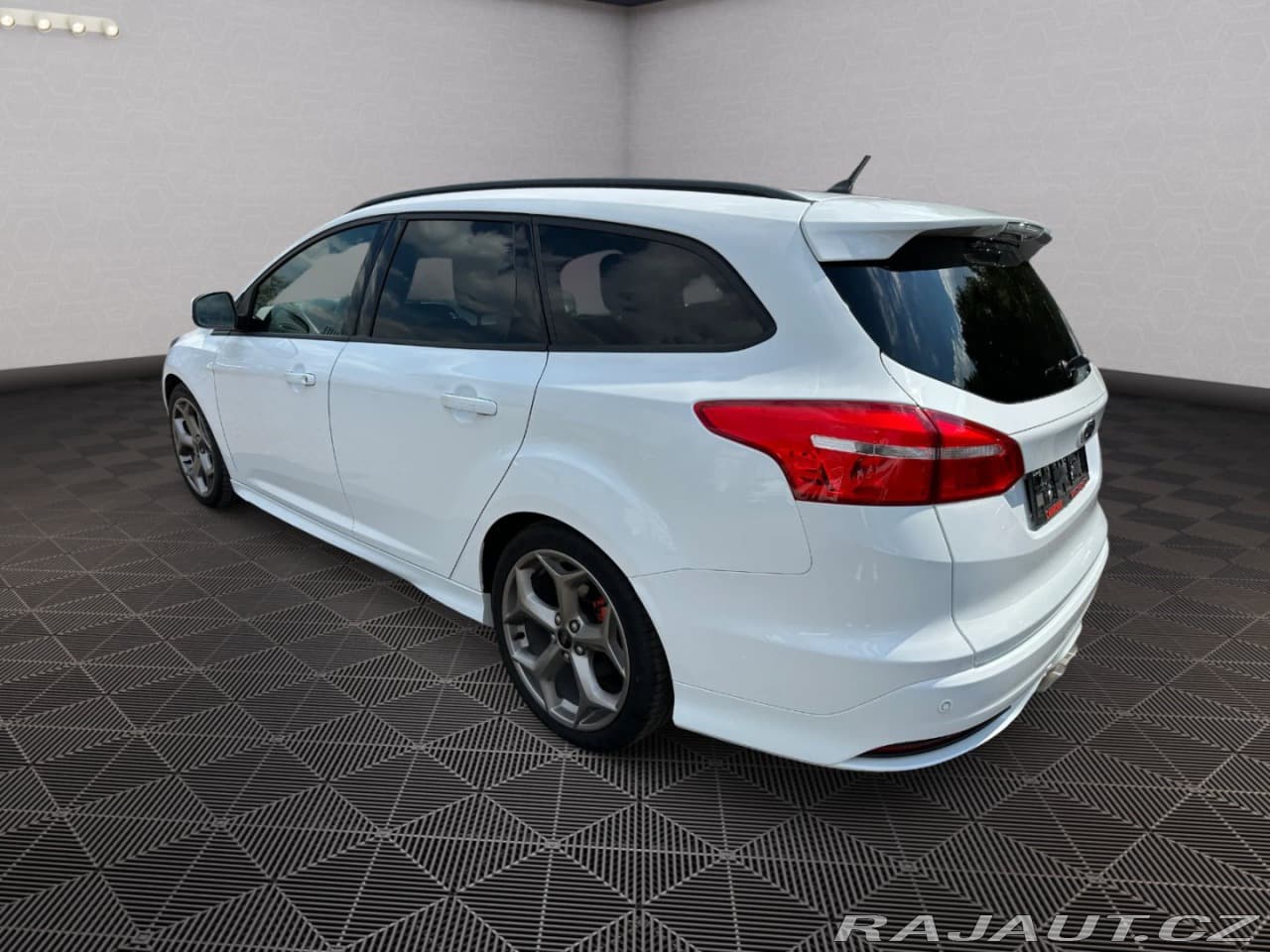 2017 Ford FOCUS - 5