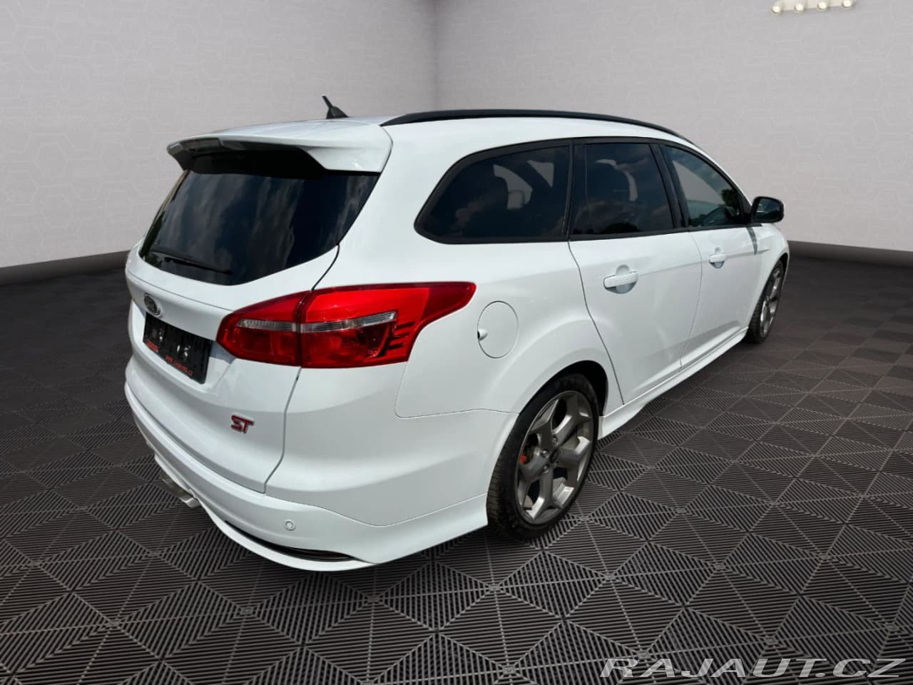 2017 Ford FOCUS - 7