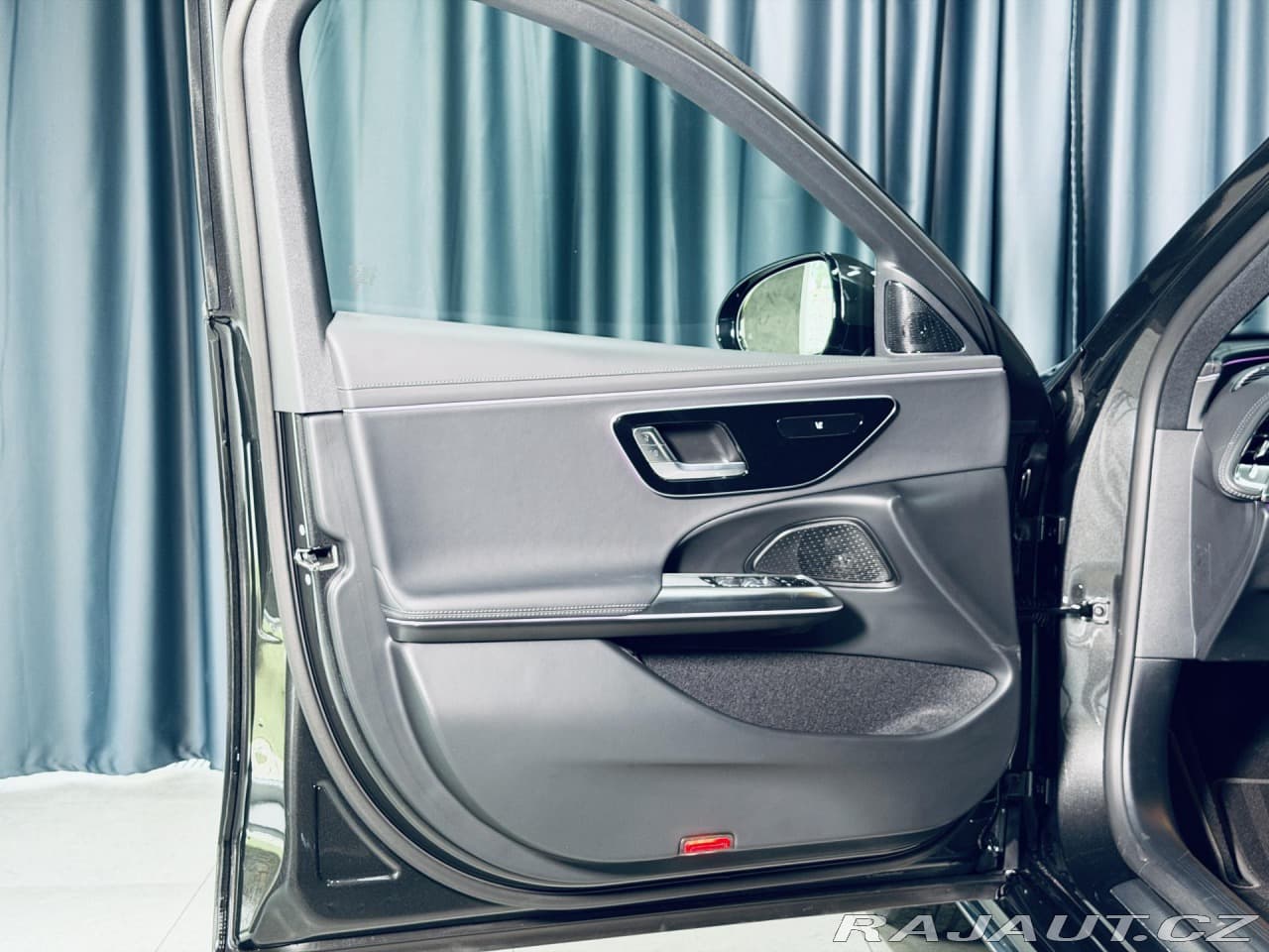 2025 Mercedes-Benz E-CLASS - 13