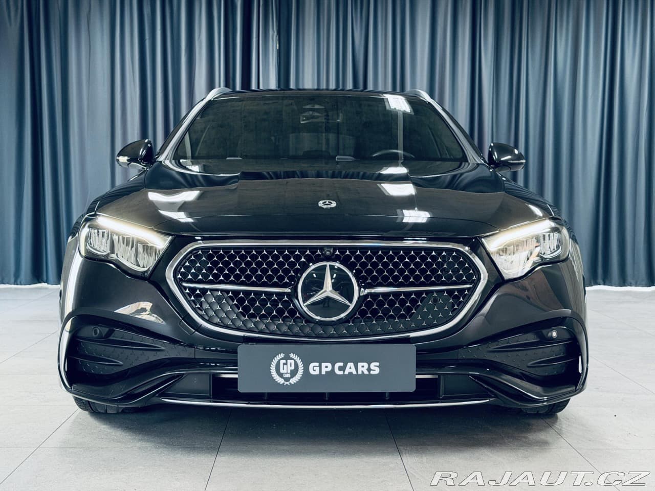 2025 Mercedes-Benz E-CLASS - 2