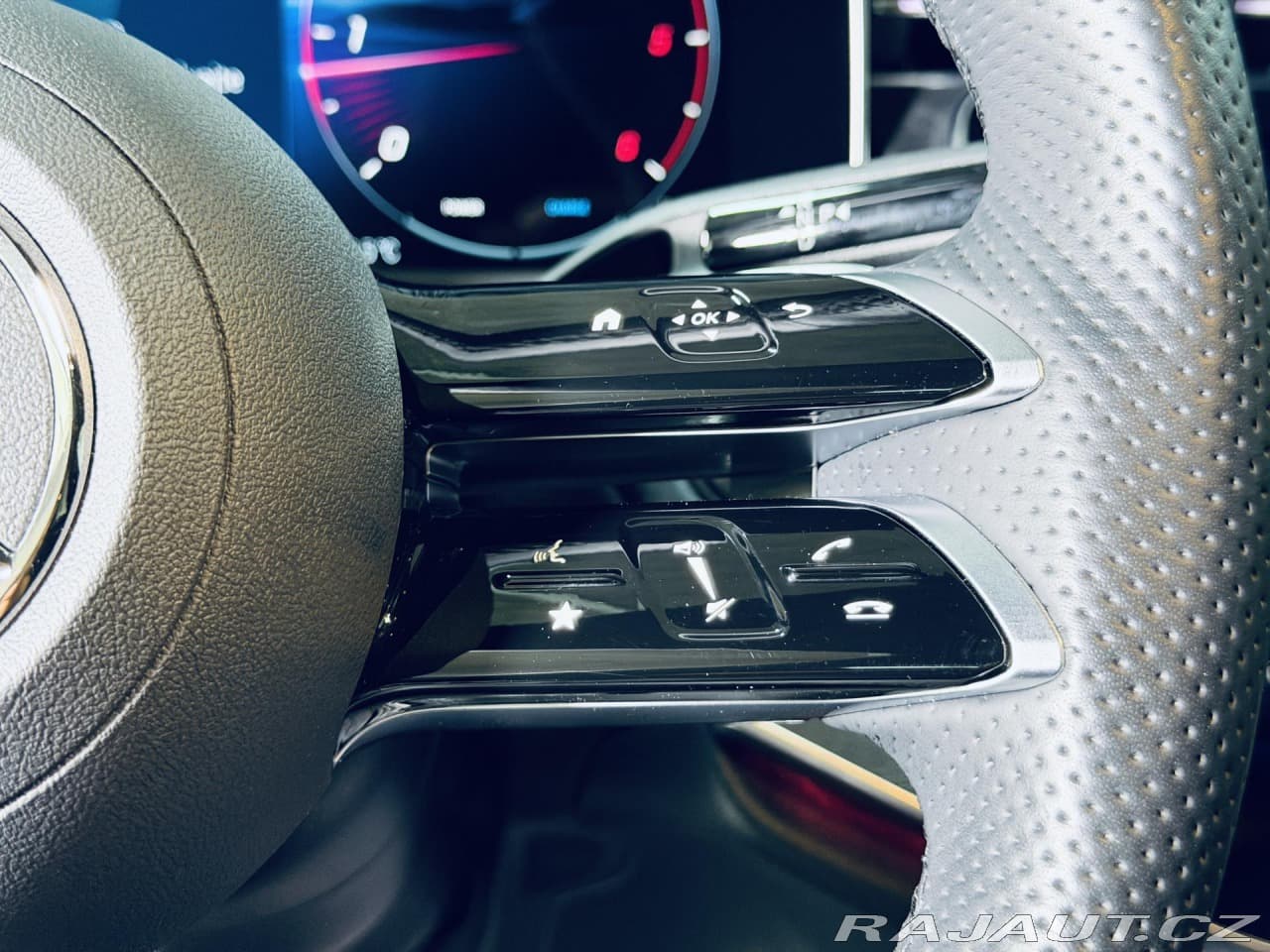 2025 Mercedes-Benz E-CLASS - 20