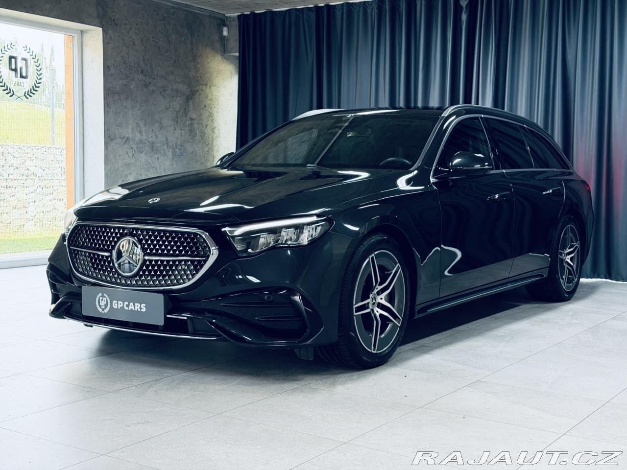 2025 Mercedes-Benz E-CLASS - 3